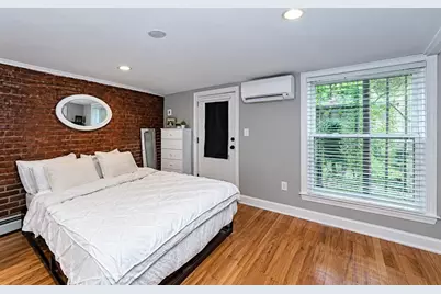 50 Montgomery St #1, Boston, MA 02116 - Photo 3