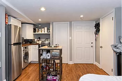 50 Montgomery St #1, Boston, MA 02116 - Photo 9