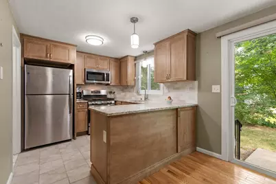 32 Frederick #3, Dracut, MA 01826 - Photo 7