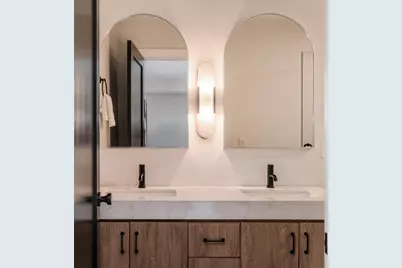 272 E Eagle #1, Boston, MA 02128 - Photo 21