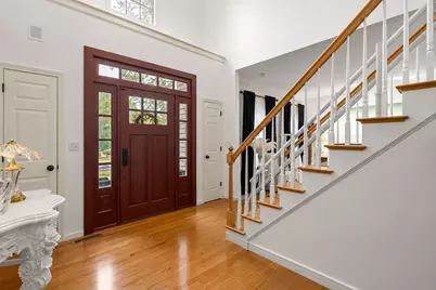 10 Holly Lane, Beverly, MA 01915 - Photo 3