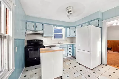 16 Otis St, Westfield, MA 01085 - Photo 9