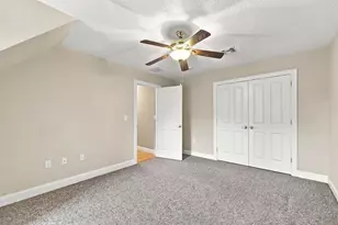 33 Caddyshack Dr, Chicopee, MA 01020 - Photo 29