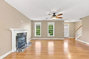 33 Caddyshack Dr, Chicopee, MA 01020 - Photo 5