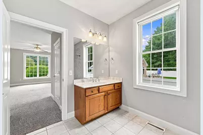 33 Caddyshack Dr, Chicopee, MA 01020 - Photo 21