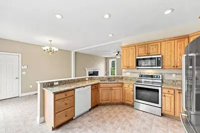 33 Caddyshack Dr, Chicopee, MA 01020 - Photo 13