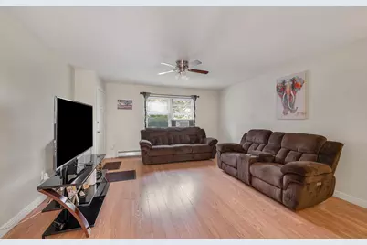 131 Litchfield Pines Dr #A, Leominster, MA 01453 - Photo 3