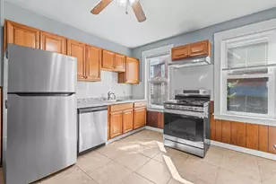 205 Emerald St, Malden, MA 02148 - Photo 9
