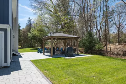 11 Walnut St, Freetown, MA 02702 - Photo 35