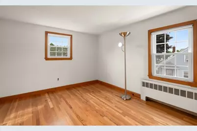 8 Irving St, Danvers, MA 01923 - Photo 21