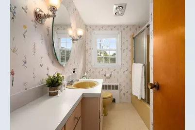 8 Irving St, Danvers, MA 01923 - Photo 29