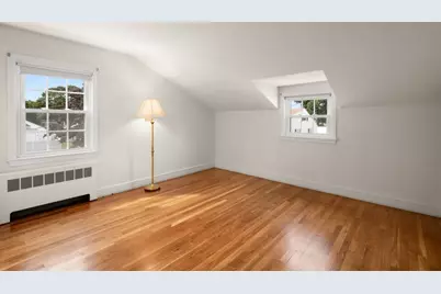8 Irving St, Danvers, MA 01923 - Photo 25
