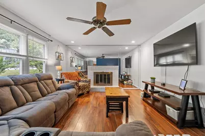 54 North St, Leominster, MA 01453 - Photo 5