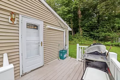 48 Sorrento St, Worcester, MA 01602 - Photo 7
