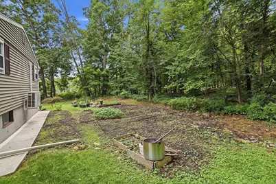 48 Sorrento St, Worcester, MA 01602 - Photo 23