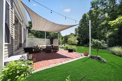 81 Hobart St, Hingham, MA 02043 - Photo 27
