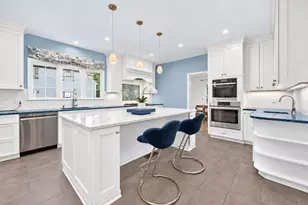 76 McLean St, Wellesley, MA 02481 - Photo 9