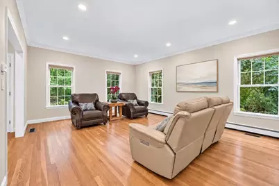 76 McLean St, Wellesley, MA 02481 - Photo 7