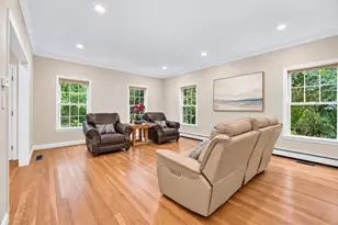 76 McLean St, Wellesley, MA 02481 - Photo 7