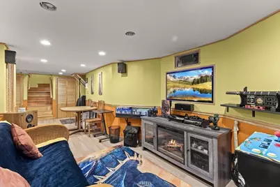 15 Whitten St, Boston, MA 02122 - Photo 37