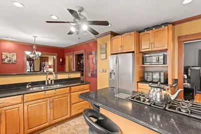 15 Whitten St, Boston, MA 02122 - Photo 5