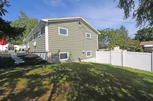 85 Forsyth Ave, Somerset, MA 02726 - Photo 5