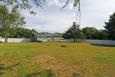 85 Forsyth Ave, Somerset, MA 02726 - Photo 9