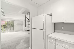 17 Healey St, Cambridge, MA 02138 - Photo 9