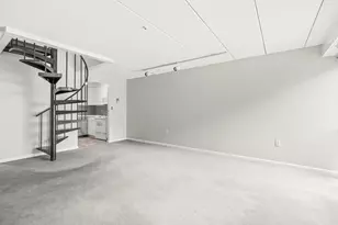 17 Healey St, Cambridge, MA 02138 - Photo 3