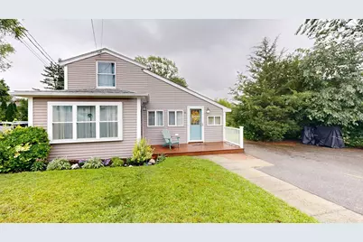 42 Clancy St, Swansea, MA 02777 - Photo 1