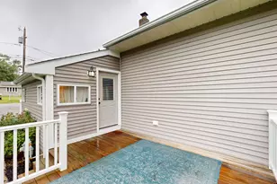 42 Clancy St, Swansea, MA 02777 - Photo 15
