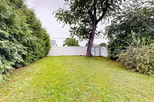 42 Clancy St, Swansea, MA 02777 - Photo 11