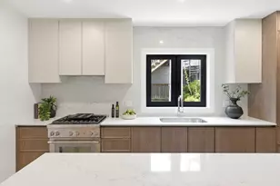 213 Tudor St, Boston, MA 02127 - Photo 7