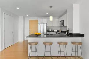 2 Earhart St, Cambridge, MA 02141 - Photo 11