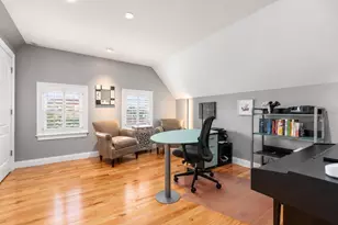51 Sewall Ave, Brookline, MA 02446 - Photo 17