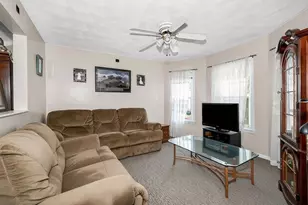 22 Victoria St, Somerville, MA 02144 - Photo 5