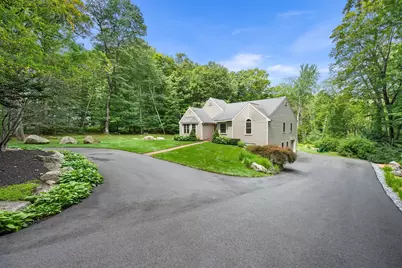 144 Baldwin St, Leicester, MA 01524 - Photo 3