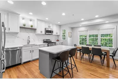 16 Country Candle Ln #16, Northborough, MA 01532 - Photo 3
