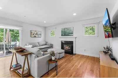 16 Country Candle Ln #16, Northborough, MA 01532 - Photo 9