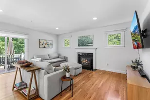16 Country Candle Ln, Northborough, MA 01532 - Photo 9