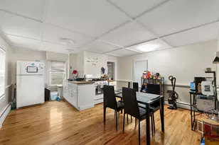 35 Pleasant St, Pittsfield, MA 01201 - Photo 7