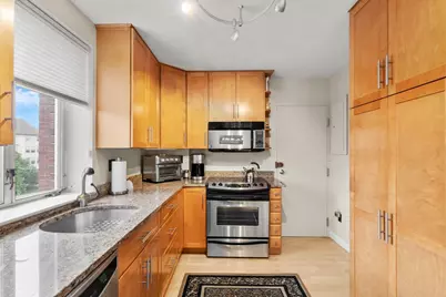 20 Hammond Pond Pkwy #504, Newton, MA 02467 - Photo 7