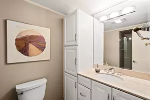 20 Hammond Pond Pkwy, Newton, MA 02467 - Photo 15