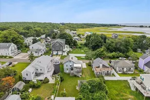 21 Channel St, Mattapoisett, MA 02739 - Photo 17