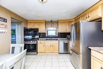 8 Judith Road, Peabody, MA 01960 - Photo 9