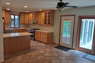 55 Howard St, Lunenburg, MA 01462 - Photo 13
