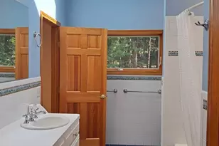 55 Howard St, Lunenburg, MA 01462 - Photo 27