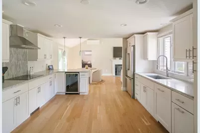 109 Country Ln, Westwood, MA 02090 - Photo 9