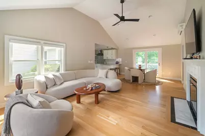 109 Country Ln, Westwood, MA 02090 - Photo 3