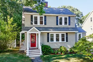 24 Thorndike St, Reading, MA 01867 - Photo 1